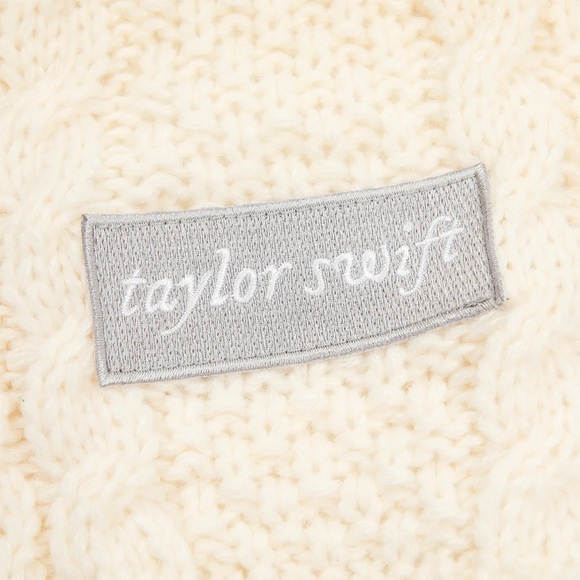 NEW Taylor Swift Cardigan Scarf - Picture 7 of 8